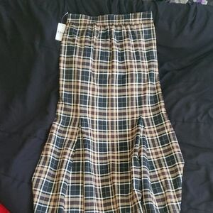 GU XL Women's Plaid Skirt - Black and Tan